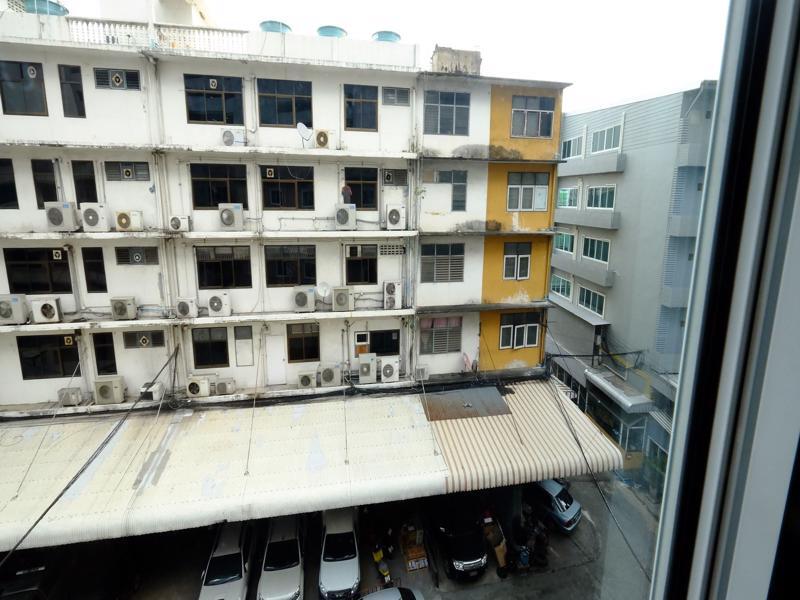 Spnplace Ratchada Bangkok Luaran gambar